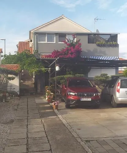 Ante Appartement Tribalj